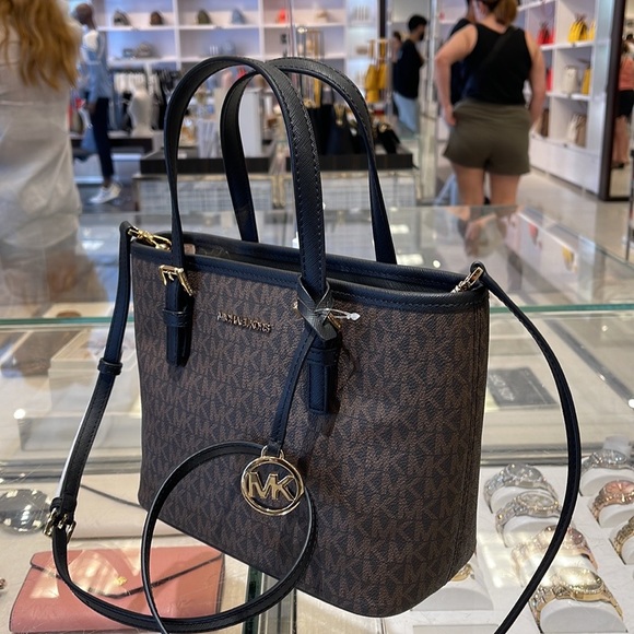 MICHAEL KORS 
Jet Set Travel Extra-Small Logo Top-Zip Tote Bag
BROWN/Back 
NWT - Picture 13 of 16